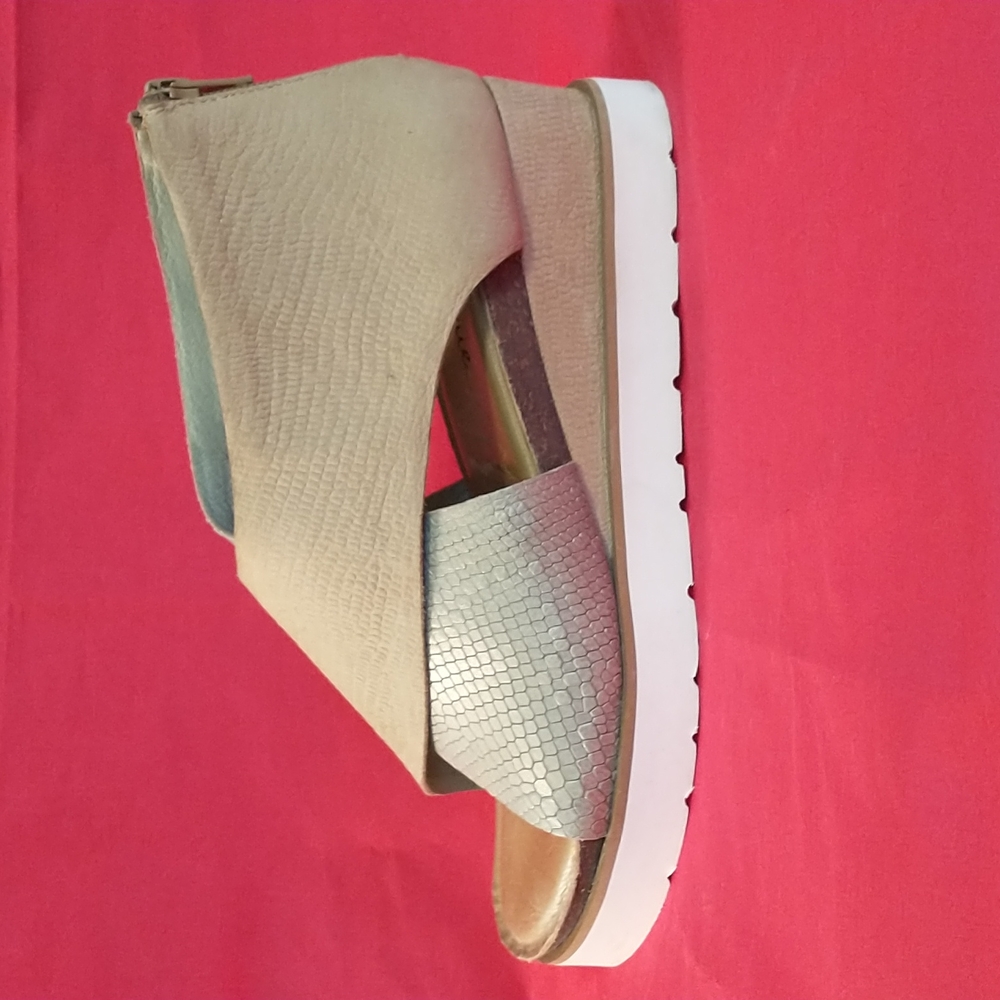 Diba True "Gang Way" Leather Sandals - Picture 5 of 15